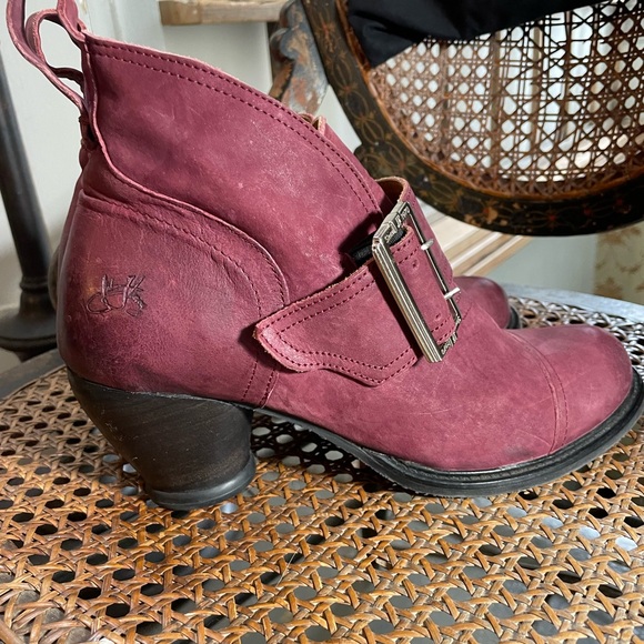 John Fluevog Burgundy Leather Buckle Ankle Booties - Picture 2 of 5